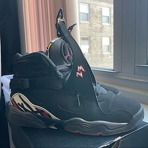 Jordan 8, size 7 mens, 8.5 womens, black/red